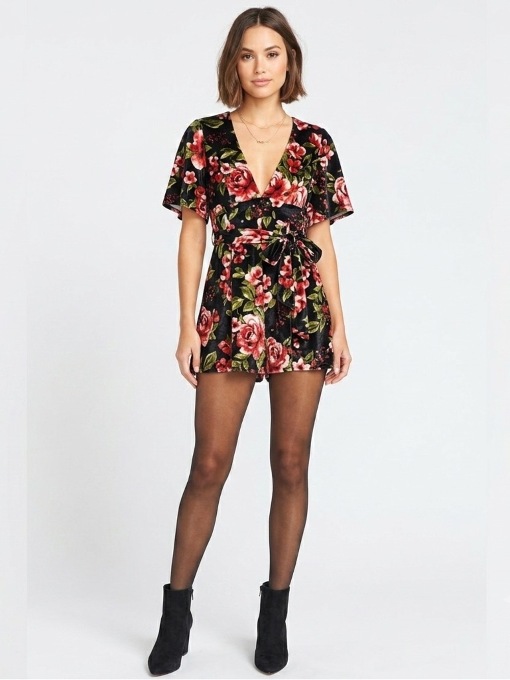 Show Me Your Mumu NWT Tallara Velvet Romper Small Black Vavoom Floral